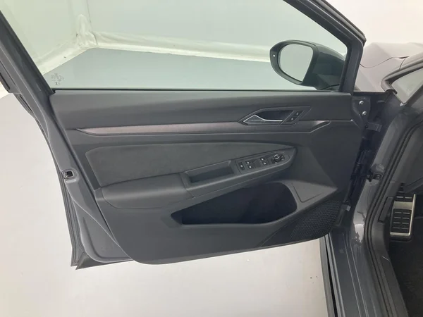 VOLKSWAGEN Golf VIII (2025) — foto 20 van 36