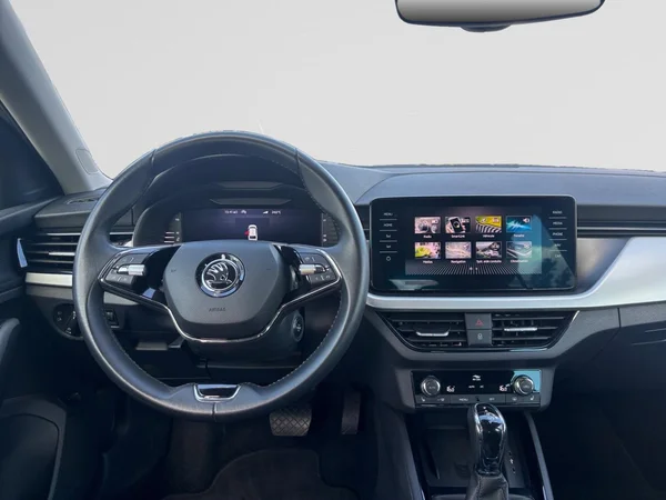 SKODA Scala (2024) — foto 10 van 11