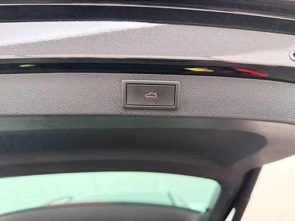 SKODA Karoq (2022) — foto 9 van 27