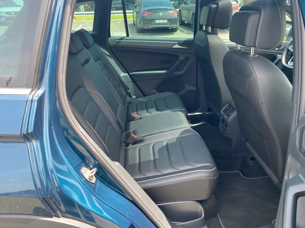 VOLKSWAGEN Tiguan (2023) — foto 6 van 19