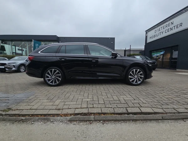 SKODA Octavia Combi (2024) — foto 5 van 24