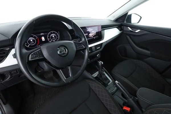 Skoda Kamiq (2020) — foto 2 van 16