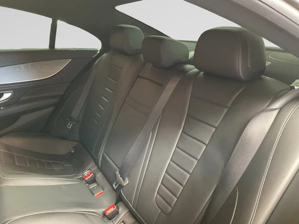 MERCEDES-BENZ CLS 350 (2019) — foto 5 van 22