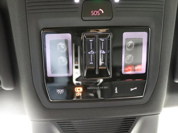 VOLKSWAGEN Passat Variant eHybrid (PHEV) (2025) — foto 16 van 25