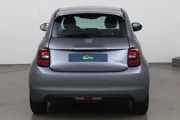 Fiat E-500 (2024) — foto 17 van 22