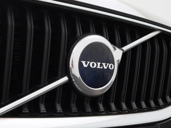 Volvo XC60 (2021) — foto 36 van 44