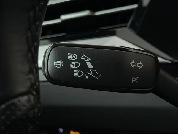 VOLKSWAGEN Arteon (2022) — foto 16 van 30