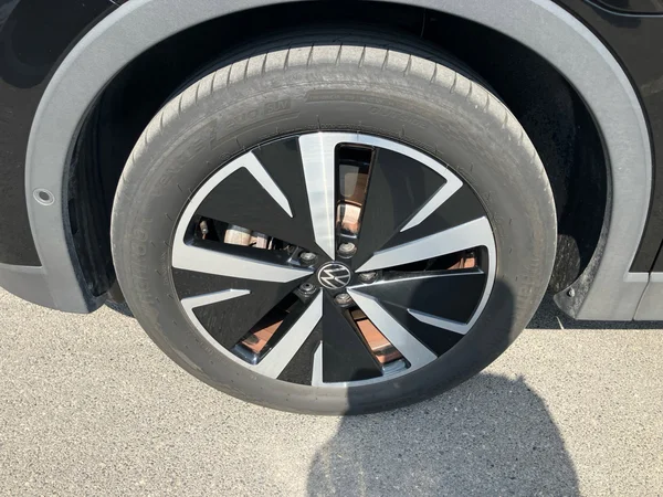VOLKSWAGEN Tiguan eHybrid (PHEV) (2025) — foto 6 van 24