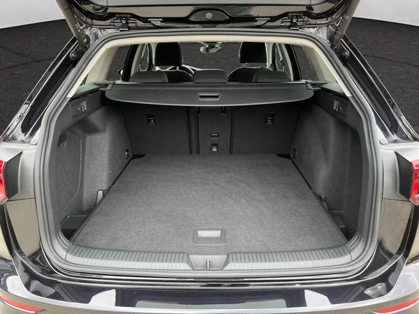 VOLKSWAGEN Golf VIII SW (2025) — foto 20 van 22