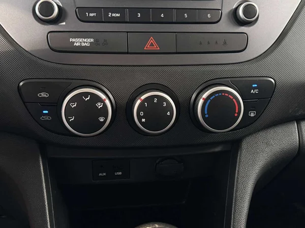 Hyundai i10 (2020) — foto 3 van 12