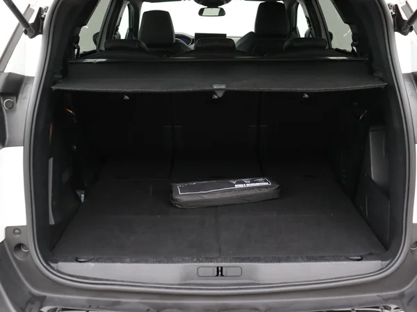 PEUGEOT 5008 (2023) — foto 8 van 28