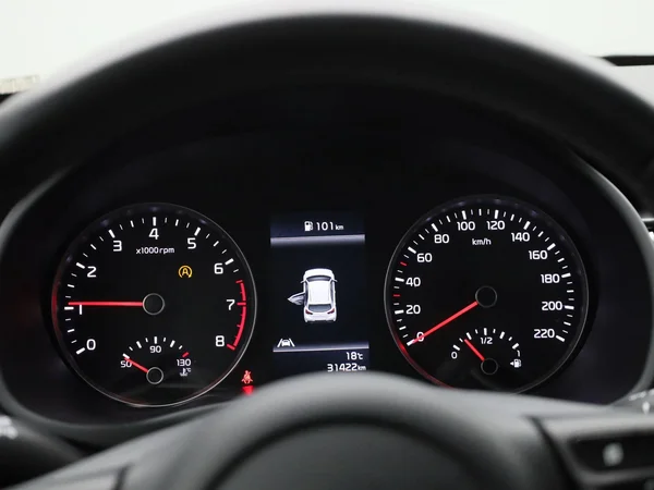 Kia Rio (2023) — foto 2 van 35