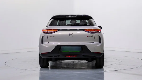 DS DS 3 Crossback E-Tense (2022) — foto 34 van 40