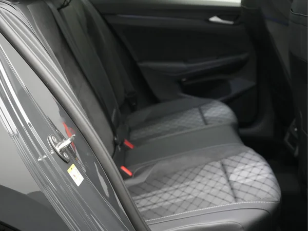 VOLKSWAGEN Golf VIII (2026) — foto 10 van 10