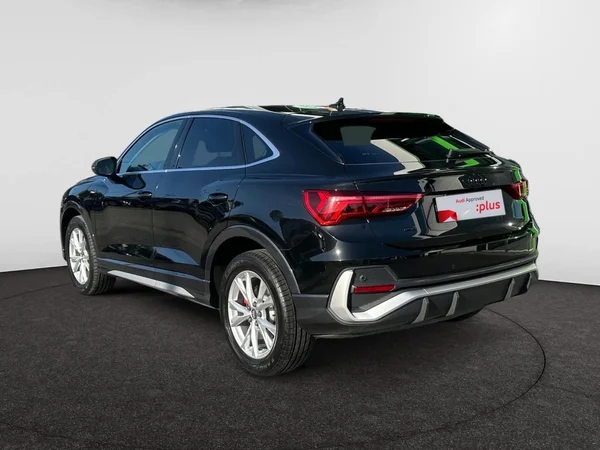 AUDI Q3 Sportback (2020) — foto 12 van 43