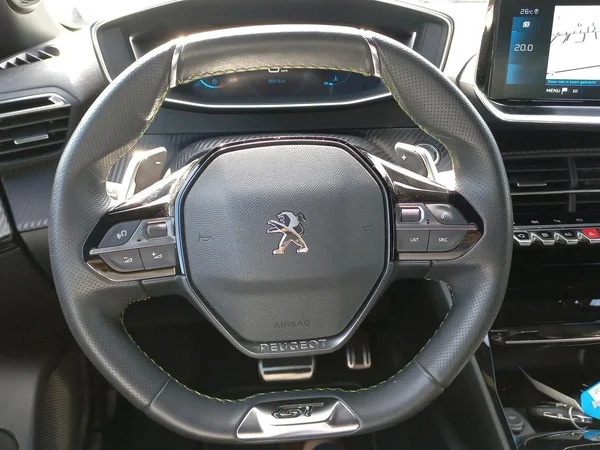 Peugeot 2008 (2022) — foto 3 van 19