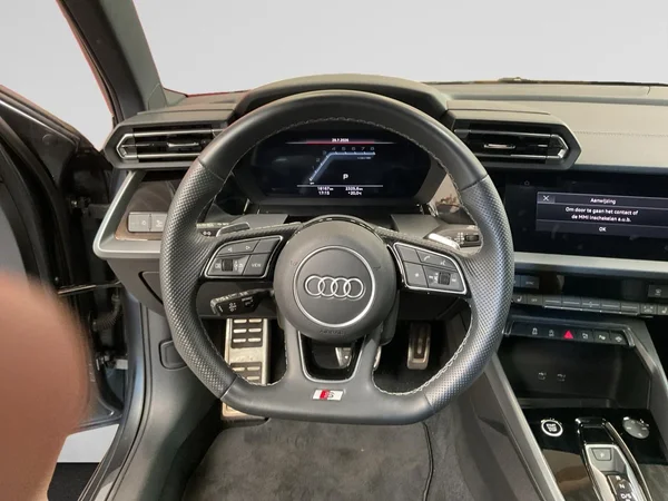 AUDI A3 Sedan (2025) — foto 4 van 21