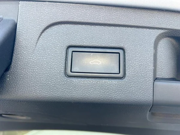 VOLKSWAGEN Touran Dsl (2024) — foto 10 van 26