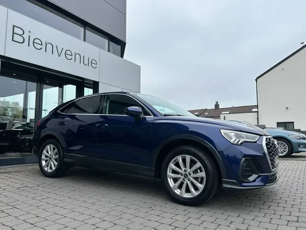 Audi Q3 (2022) — foto 18 van 28