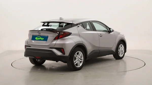 Toyota C-HR Hybrid (HEV) (2021) — foto 17 van 21