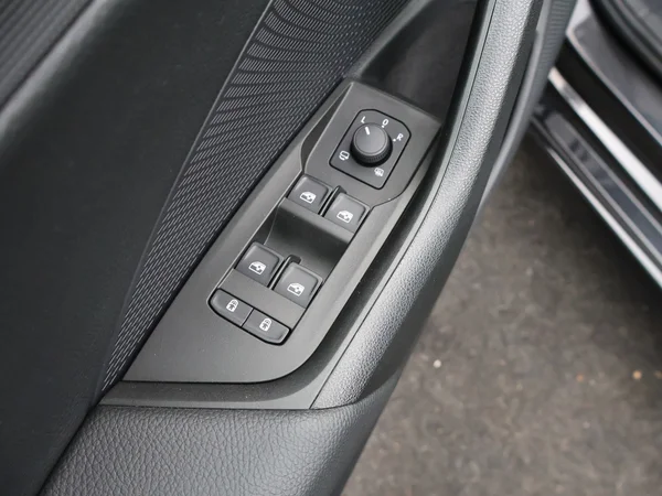 SKODA Octavia Combi (2025) — foto 13 van 28