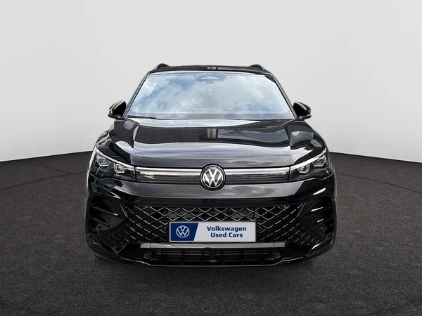 VOLKSWAGEN Tiguan (2025) — foto 11 van 14