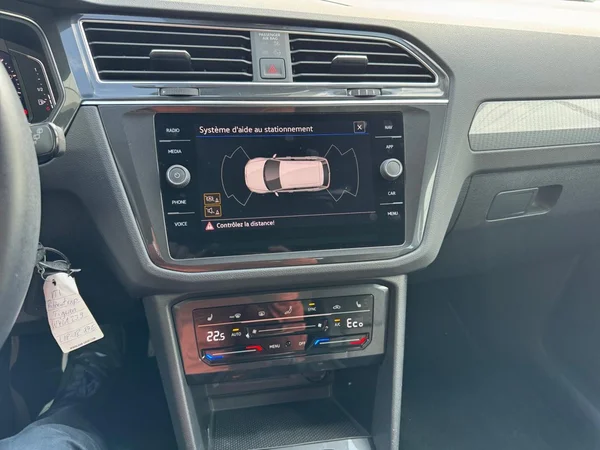 VOLKSWAGEN Tiguan eHybrid (PHEV) (2022) — foto 3 van 22