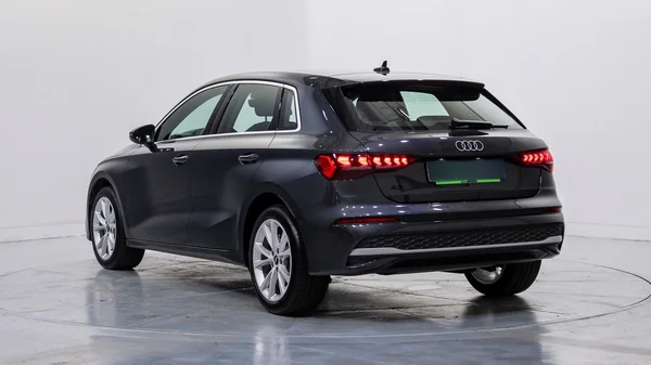 Audi A3 Sportback (2024) — foto 23 van 43