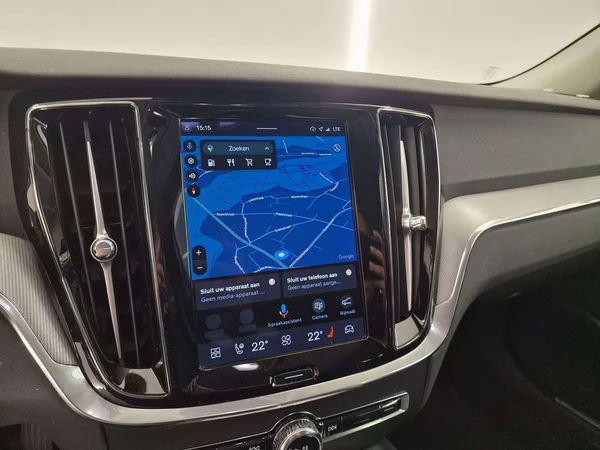 Volvo V60 (2024) — foto 7 van 16