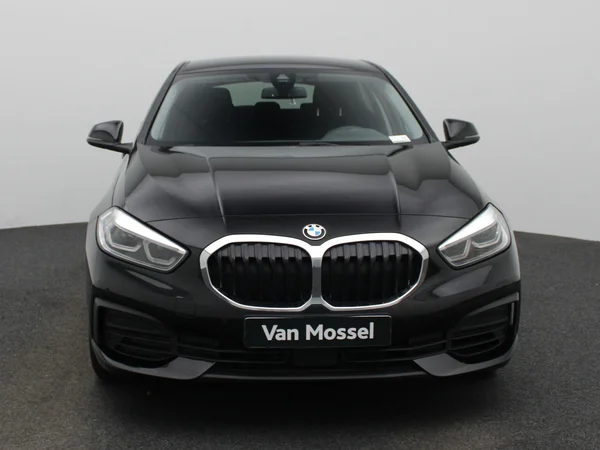 BMW 1 Reeks (2023) — foto 23 van 41