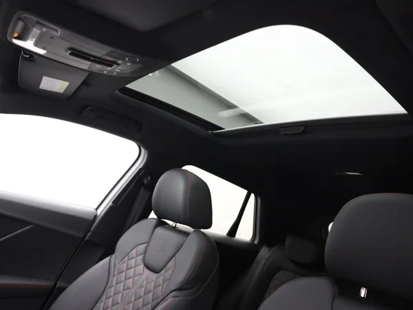AUDI SQ2 (2025) — foto 17 van 24
