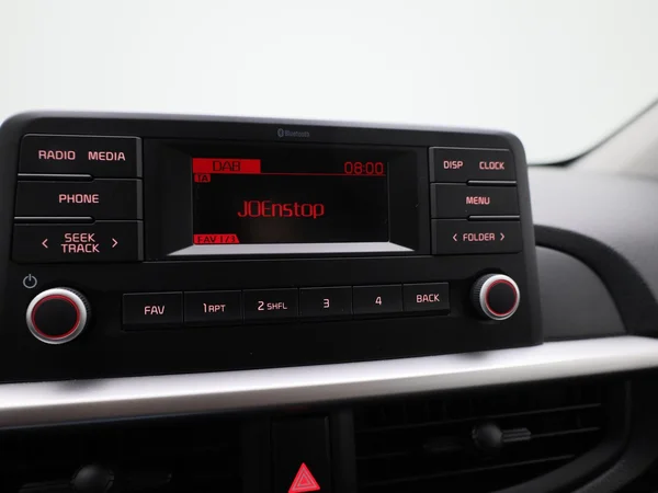 Kia Picanto (2021) — foto 6 van 35