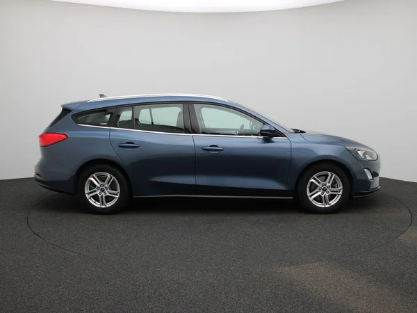 Ford Focus (2021) — foto 36 van 39