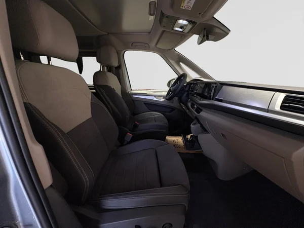 VOLKSWAGEN Multivan T7 Long Dsl (2025) — foto 8 van 24