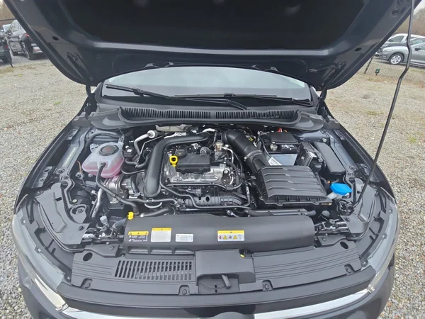VOLKSWAGEN Polo (2026) — foto 3 van 24