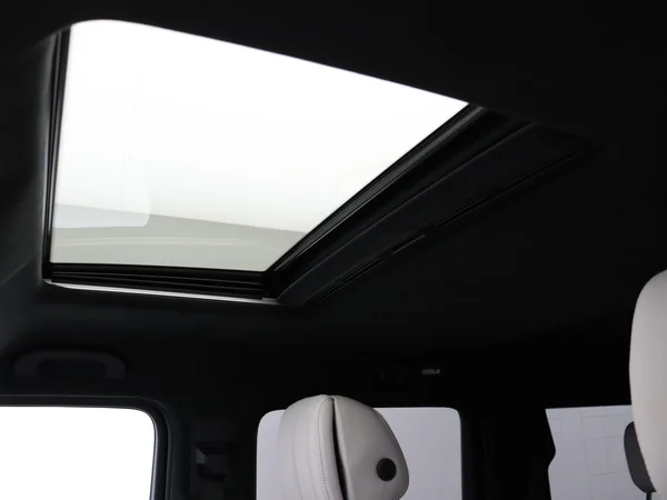 Mercedes-Benz G-Klasse (2023) — foto 13 van 30