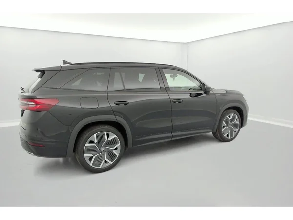 SKODA Kodiaq (2025) — foto 34 van 36