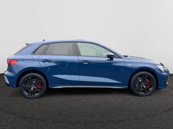 AUDI A3 Sportback PHEV (2026) — foto 3 van 24