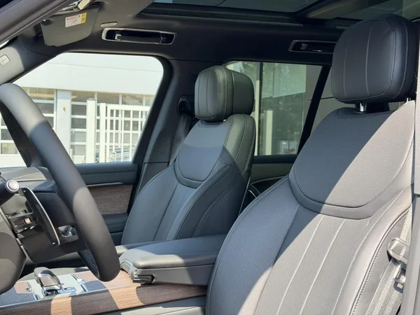 Land Rover Range Rover (2026) — foto 25 van 30