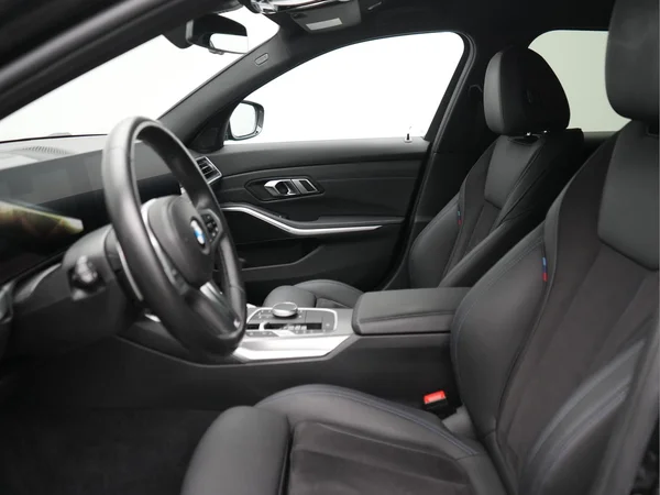BMW 3 SW (G21 LCI) (2023) — foto 2 van 31