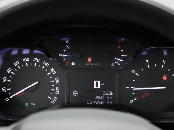 Citroën C3 (2022) — foto 2 van 36