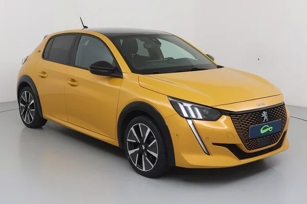 Peugeot E-208 (2021) — foto 34 van 36