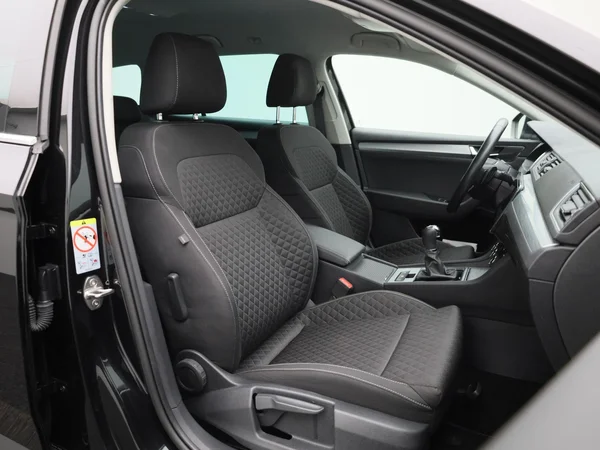 Škoda Superb (2024) — foto 31 van 40