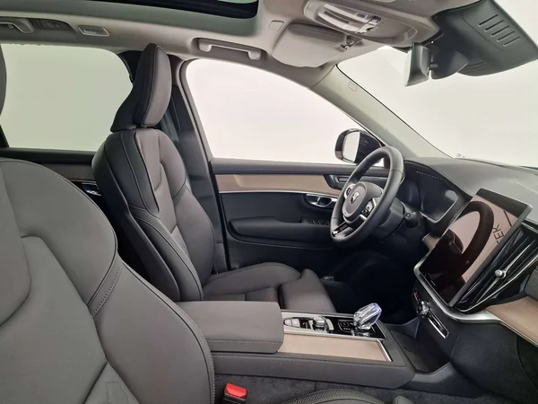 Volvo XC90 (2026) — foto 14 van 17