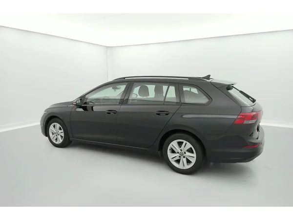 VOLKSWAGEN Golf VIII SW (2022) — foto 3 van 36