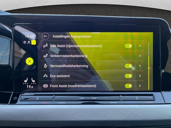 VOLKSWAGEN Golf VIII SW (2024) — foto 7 van 22