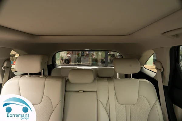 Kia Sorento (2021) — foto 120 van 131