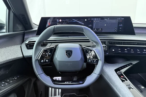 Peugeot 5008 (2025) — foto 2 van 17