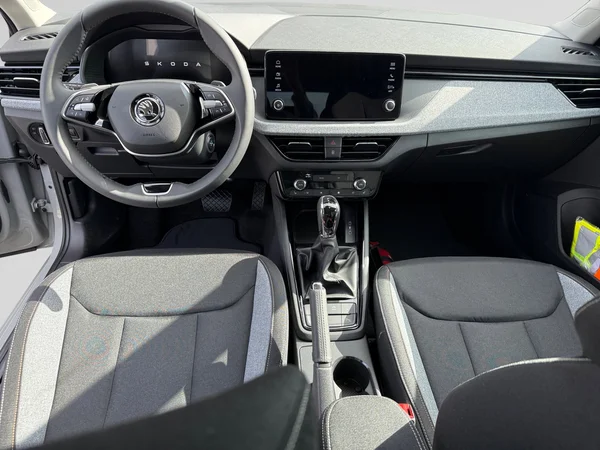SKODA Scala (2025) — foto 8 van 18
