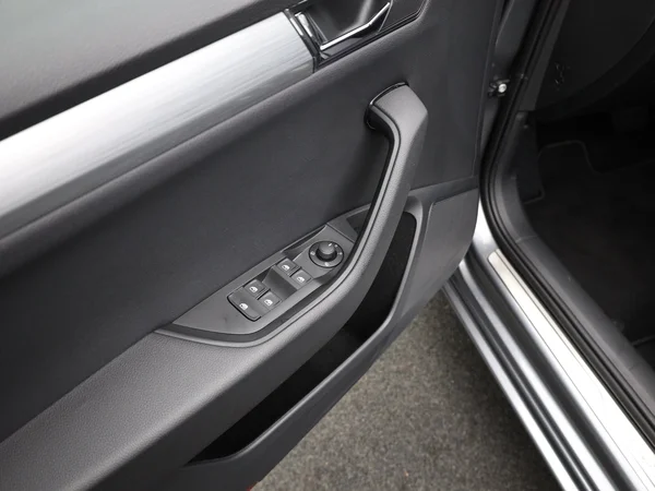 SKODA Superb Combi (2024) — foto 13 van 24